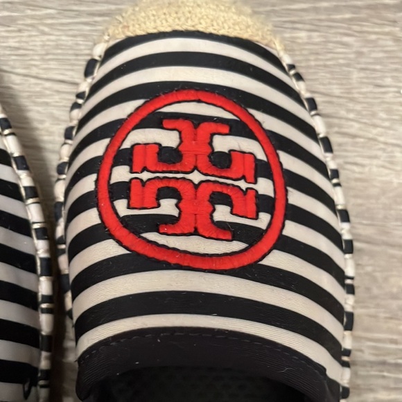 Tory Burch Espadrilles with Red Logo - Picture 3 of 9